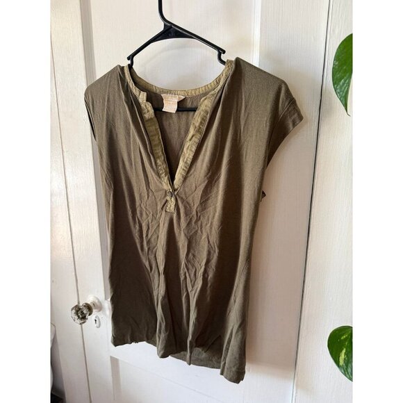 Michael Kors women’s size X-small sleeveless v neck shirt - Picture 2 of 7